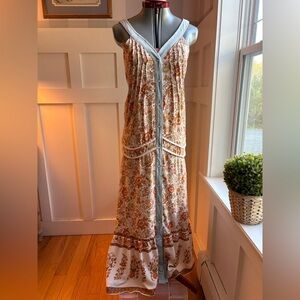 DAVI & DANI Floral Maxi Dress with Button Detail Size Small